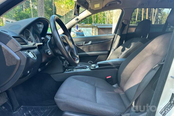Mercedes-Benz C-Class W204/S204 wagon 5-doors