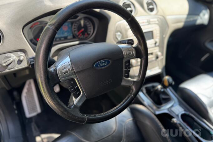 Ford Mondeo 4 generation wagon