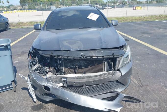 Mercedes-Benz CLA250 2014