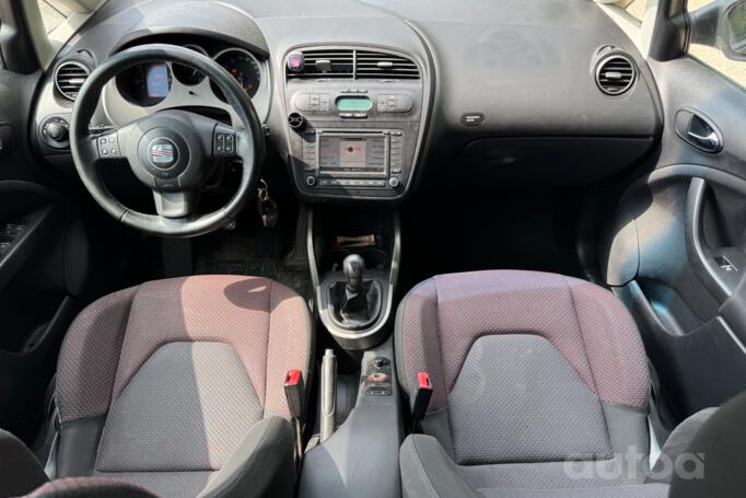 SEAT Toledo 3 generation Hatchback
