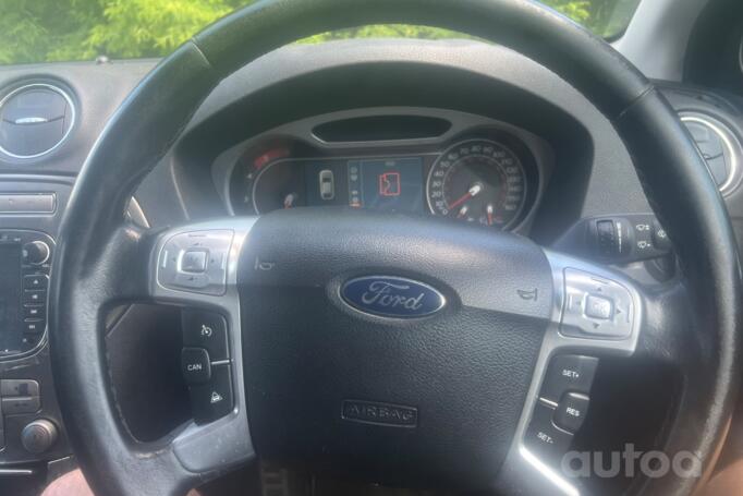 Ford Mondeo 4 generation Liftback