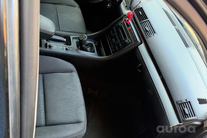 Audi A4 B7 Avant wagon 5-doors