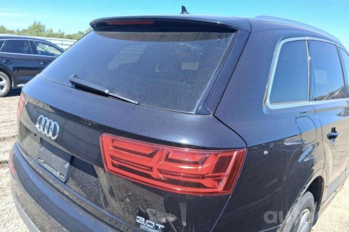 Audi Q7 4M Crossover