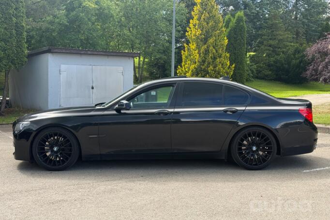 BMW 7 Series F01/F02 Sedan
