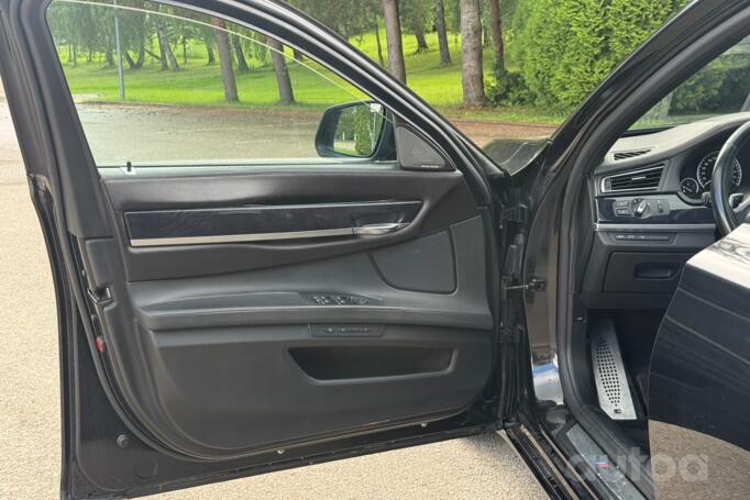 BMW 7 Series F01/F02 Sedan