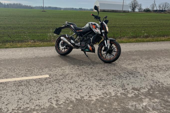 KTM Duke