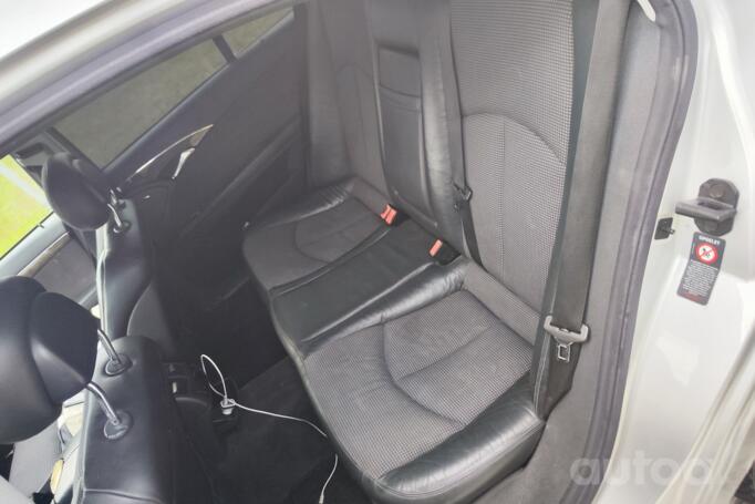 Mercedes-Benz E-Class W211 Sedan