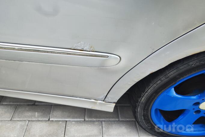 Mercedes-Benz E-Class W211 Sedan