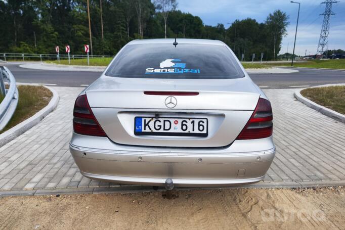 Mercedes-Benz E-Class W211 Sedan