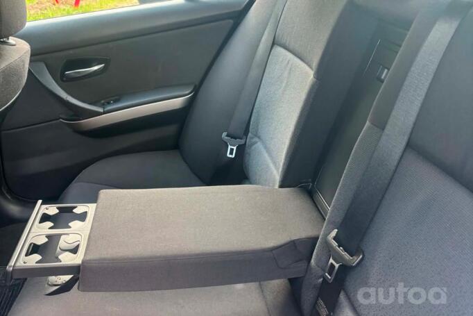 BMW 3 Series E90/E91/E92/E93 Sedan