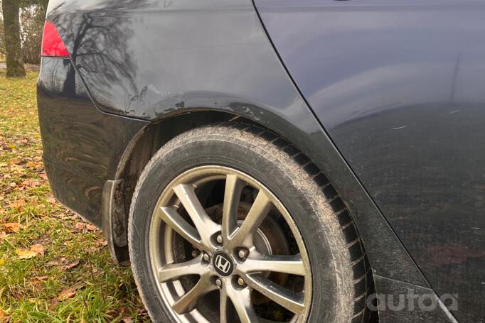 Honda Accord 7 generation Sedan 4-doors