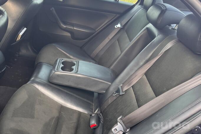Honda Accord 7 generation Sedan 4-doors