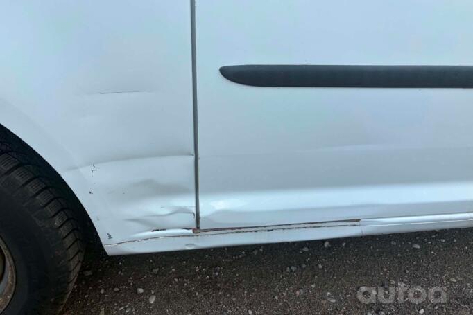 Volkswagen Caddy 4 generation Kombi Maxi minivan 4-doors