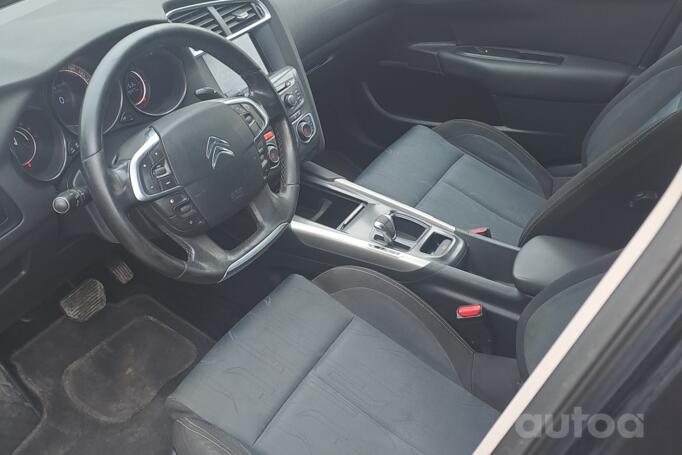 Citroen C4 2 generation Hatchback
