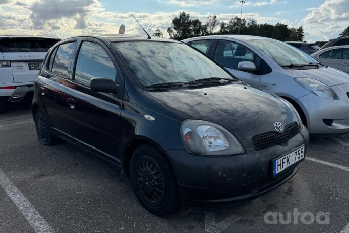 Toyota Yaris 1 generation