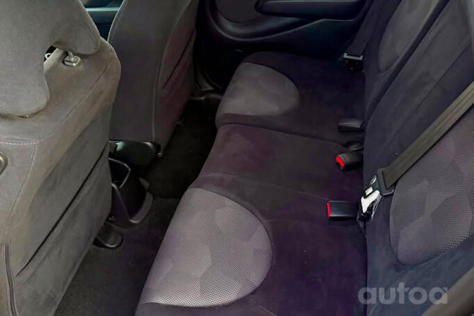 Honda Jazz 1 generation [restyling] Hatchback