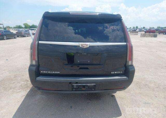 Cadillac Escalade 4 generation SUV
