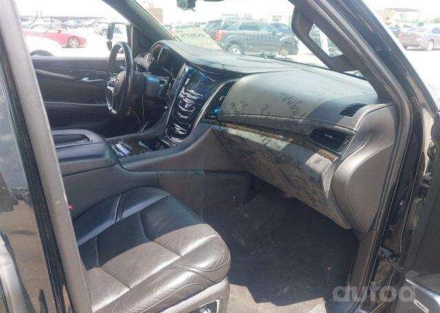 Cadillac Escalade 4 generation SUV