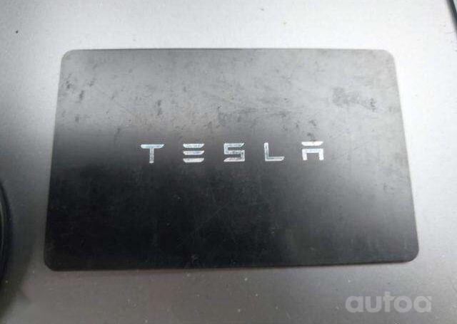 Tesla Model Y 1 generation Crossover