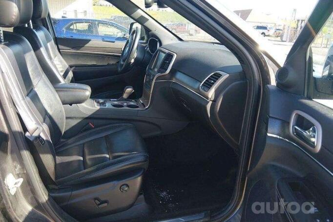Jeep Grand Cherokee WK2 [restyling] SUV 5-doors