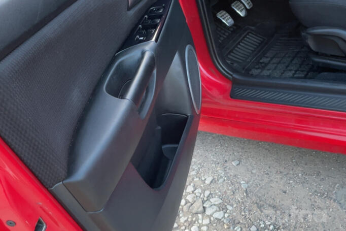 Mazda 3 BK [restyling] Hatchback 5-doors