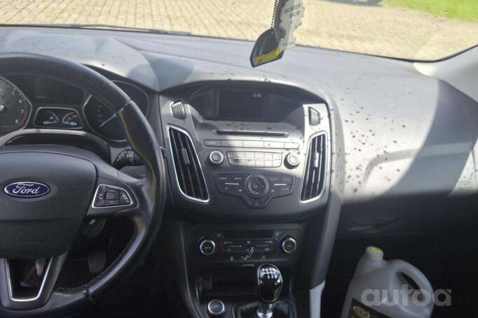 Ford Focus 3 generation [restyling] Hatchback 5-doors