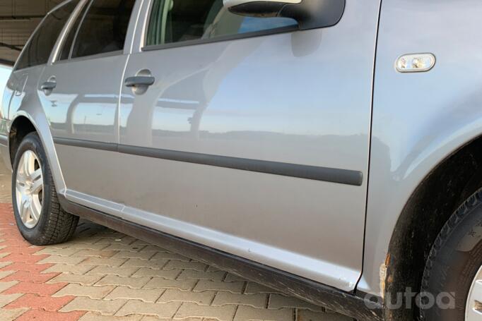 Volkswagen Golf 4 generation wagon