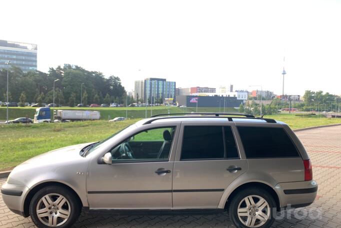 Volkswagen Golf 4 generation wagon