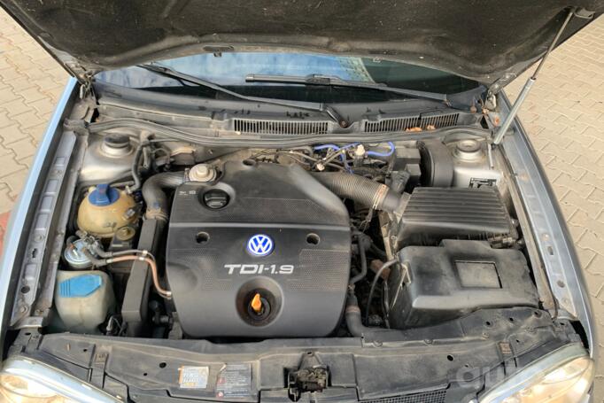 Volkswagen Golf 4 generation wagon
