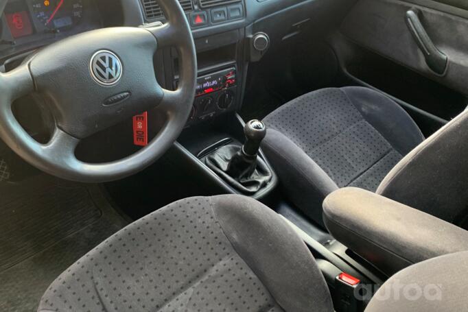 Volkswagen Golf 4 generation wagon