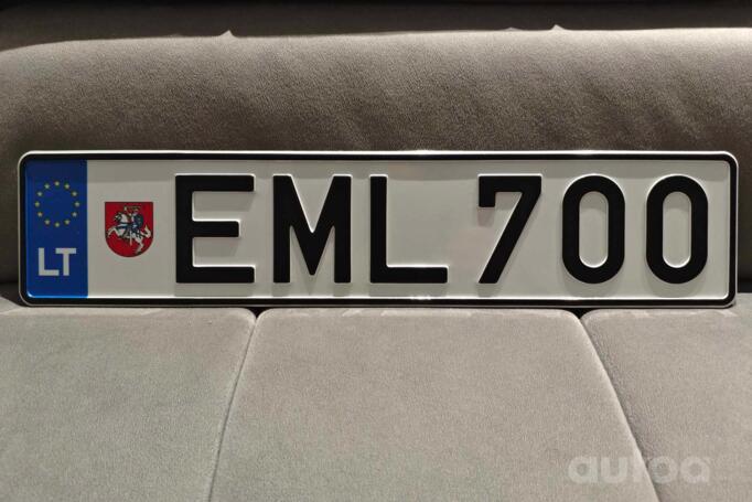 EML700