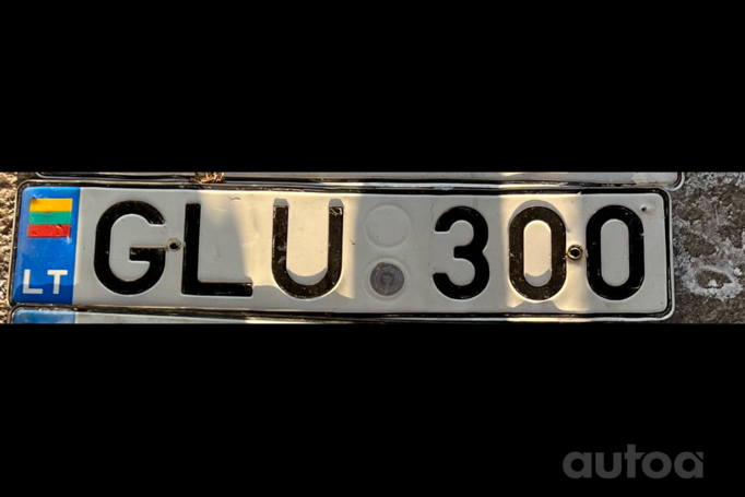 GLU300