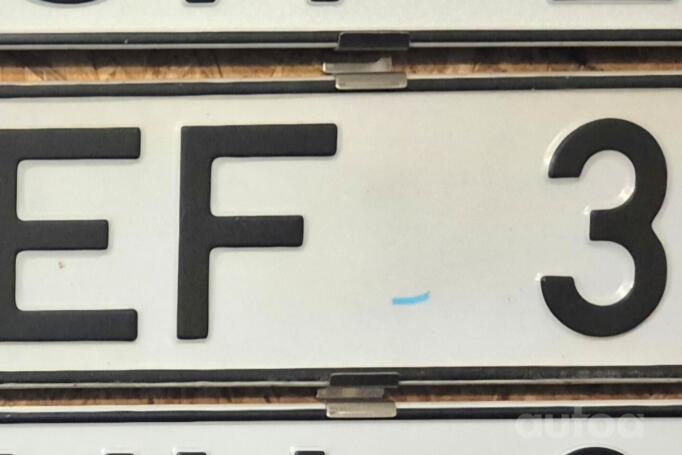 LEF 325