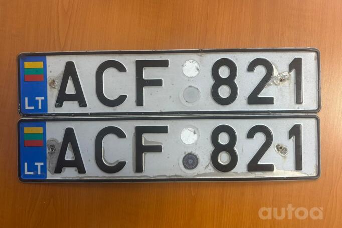 ACF821