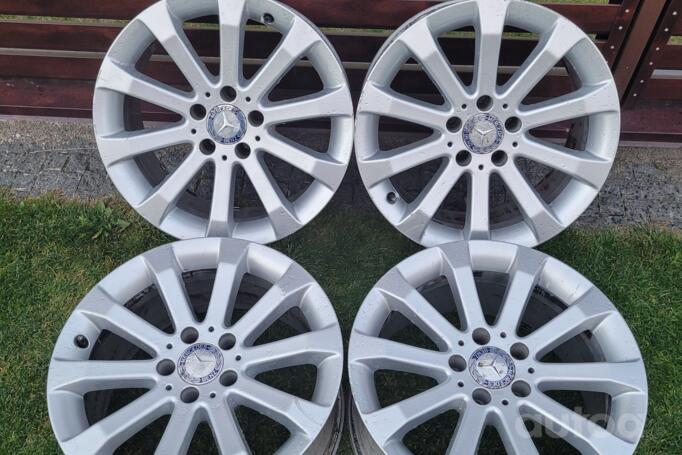 Mercedes-Benz, stop lekki