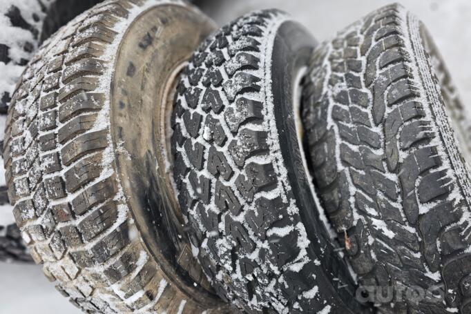 Nissan, stal tłoczona