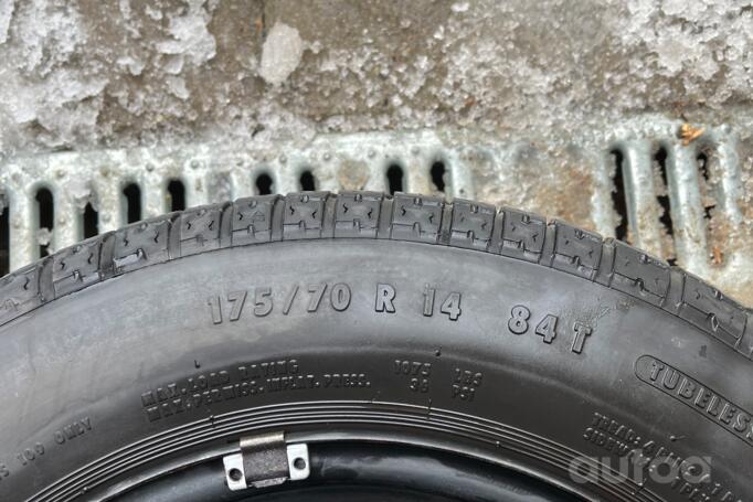 ınne, stal tłoczona