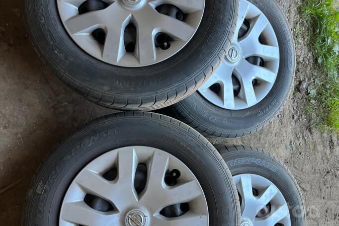 Nissan, stal tłoczona