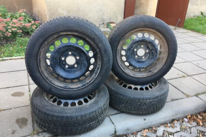 Audi, stal tłoczona