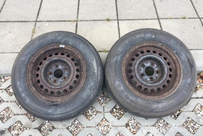 Mercedes, stal tłoczona