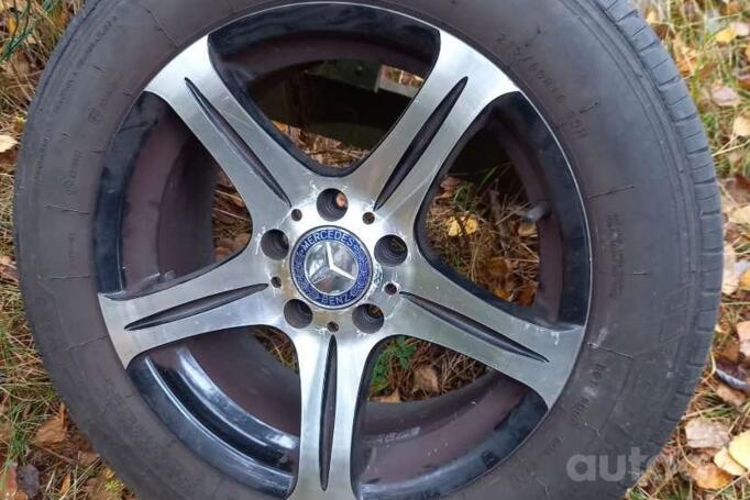 Mercedes, stop lekki