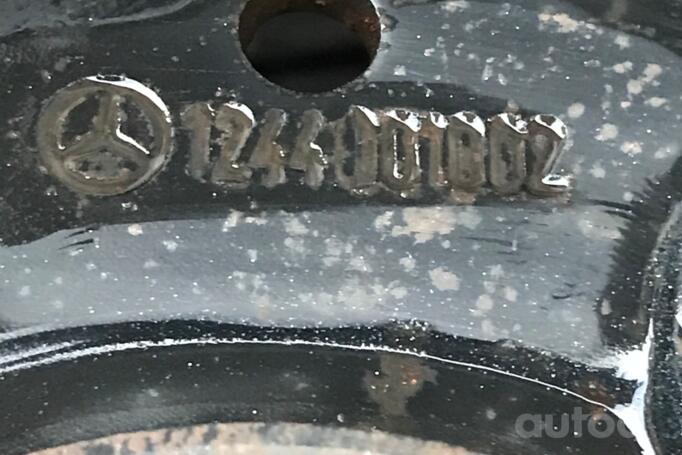 Mercedes, stal tłoczona