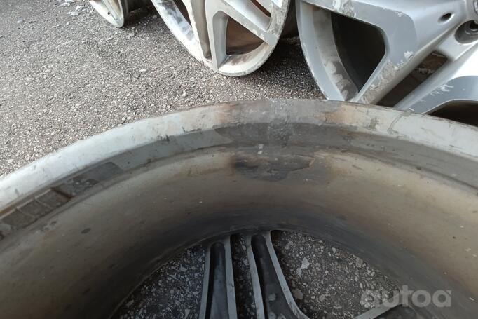 Mercedes, stop lekki