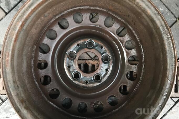 Mercedes, stal tłoczona