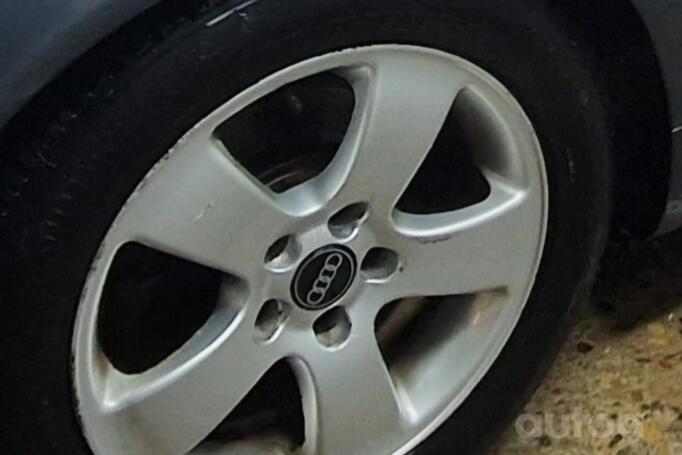 Audi, stop lekki