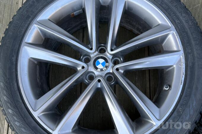 BMW, stop lekki
