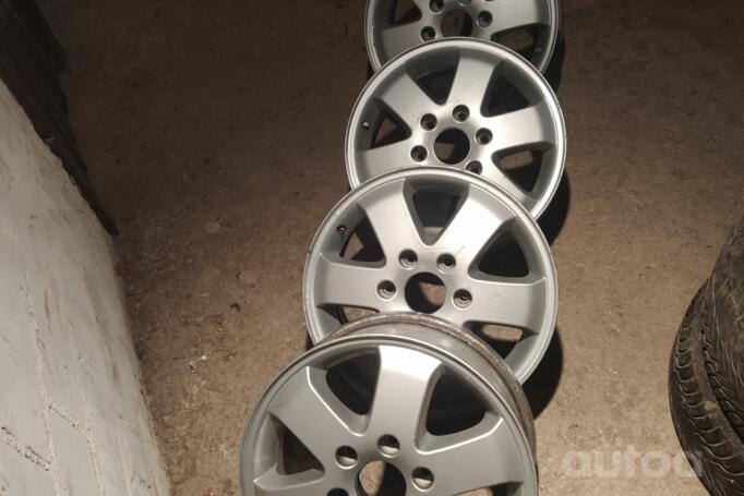 Mercedes, stop lekki