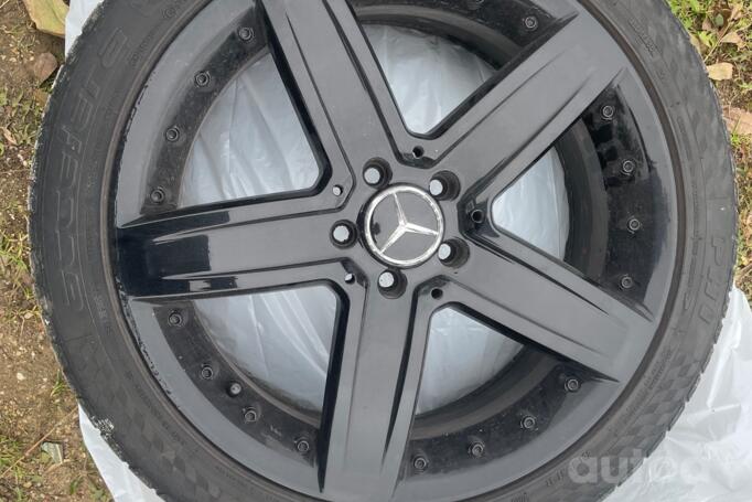Mercedes, stop lekki
