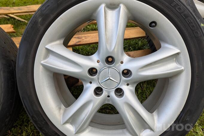 Mercedes, stop lekki