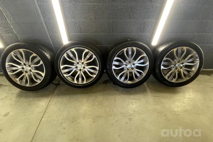 Land rover, stop lekki